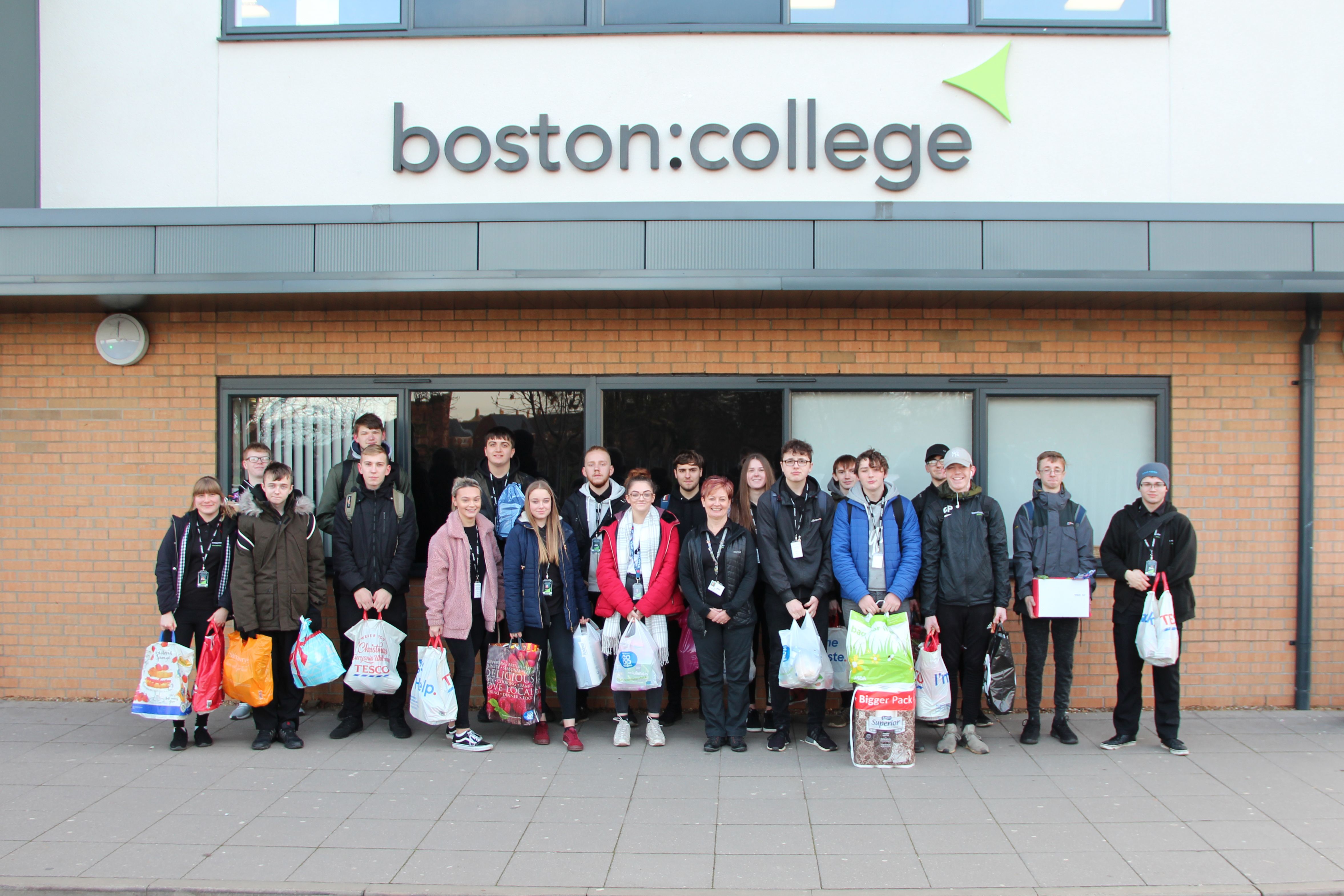 Students Donations to Amazing Local Service