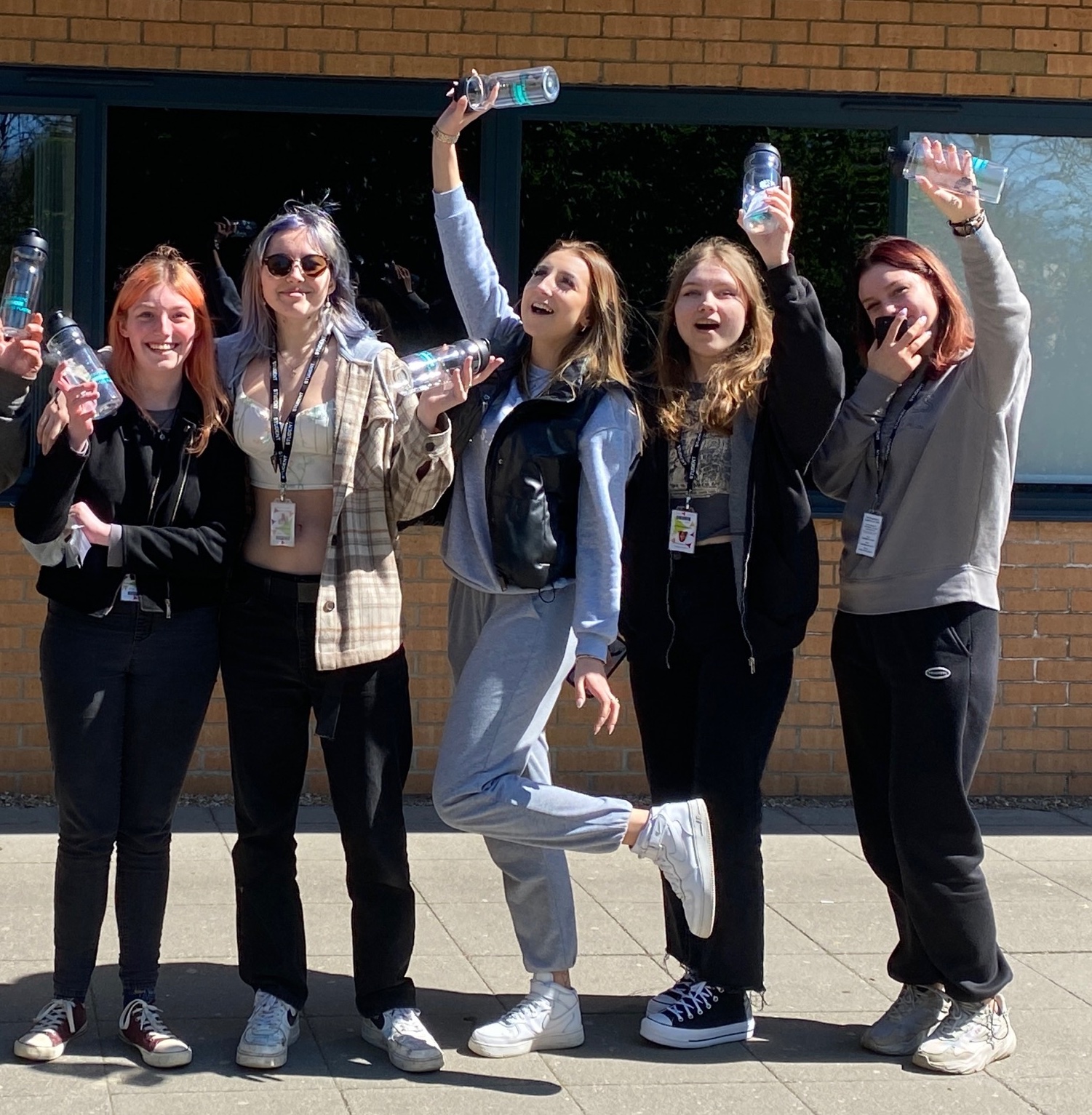 Boston College Students collecting their free 'Be Fantastic Without Single-Use Plastic'