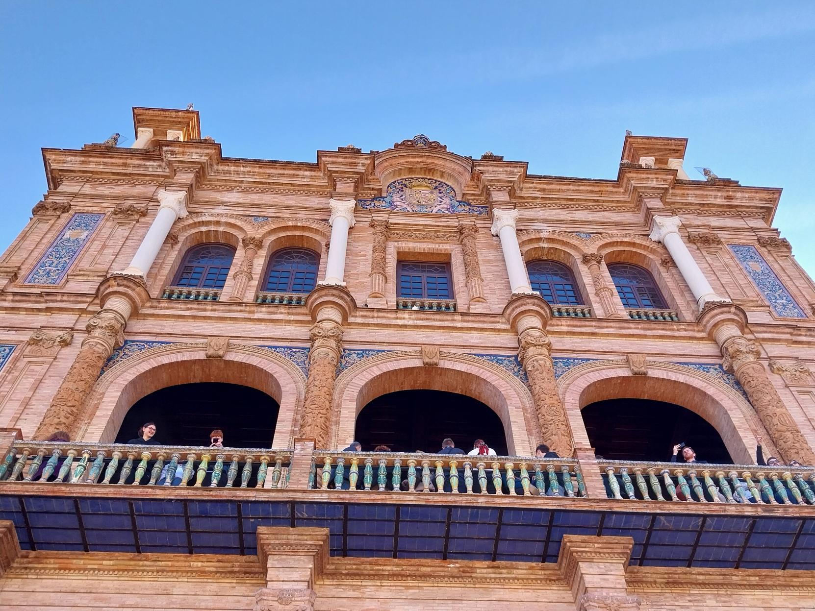 Boston College Turing Scheme 2025 - Students in Seville visit historical monument